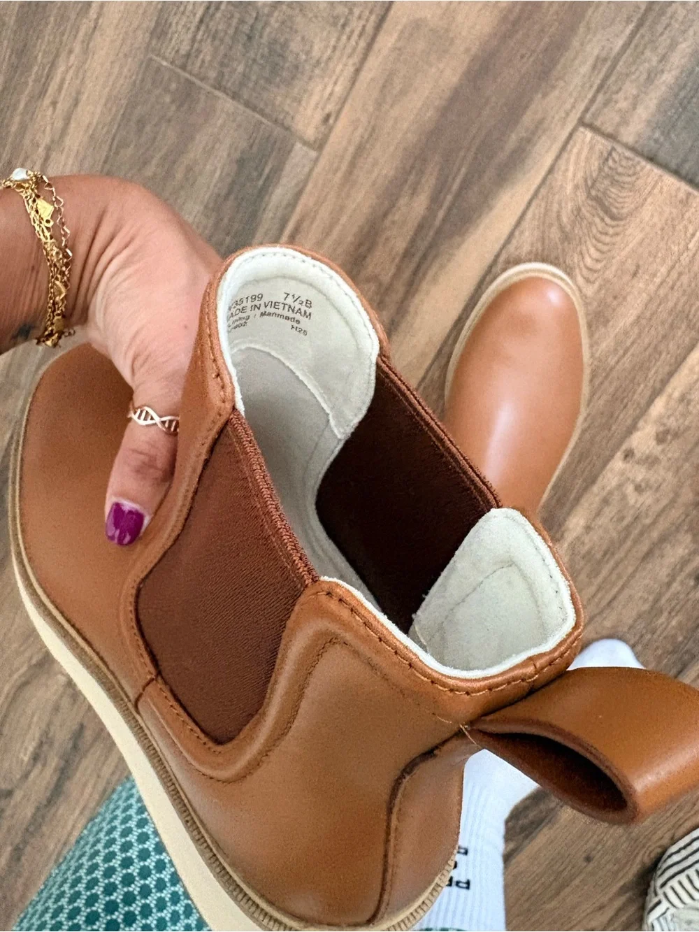 New Cole Haan Women’s Tan Leather Chukka Chelsea Boots